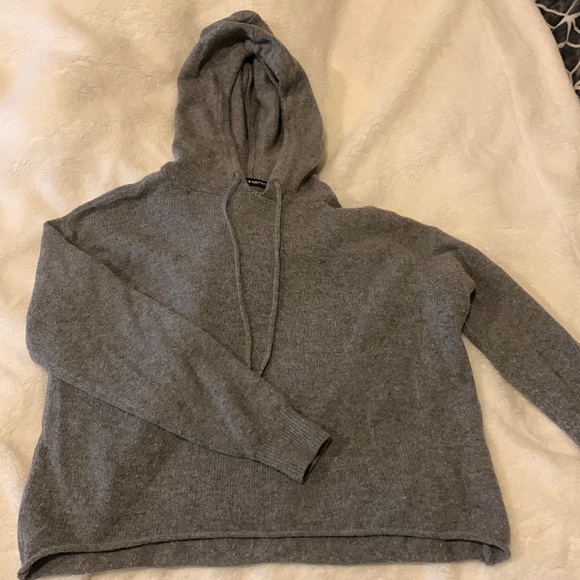 Brandy Melville lightweight hoodie - Picture 1 of 3